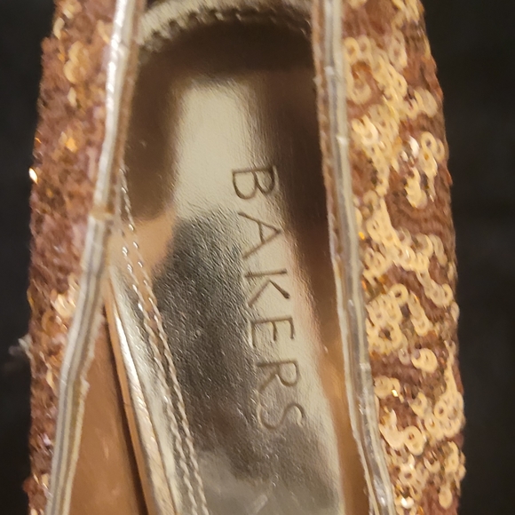 Heels - Picture 6 of 6